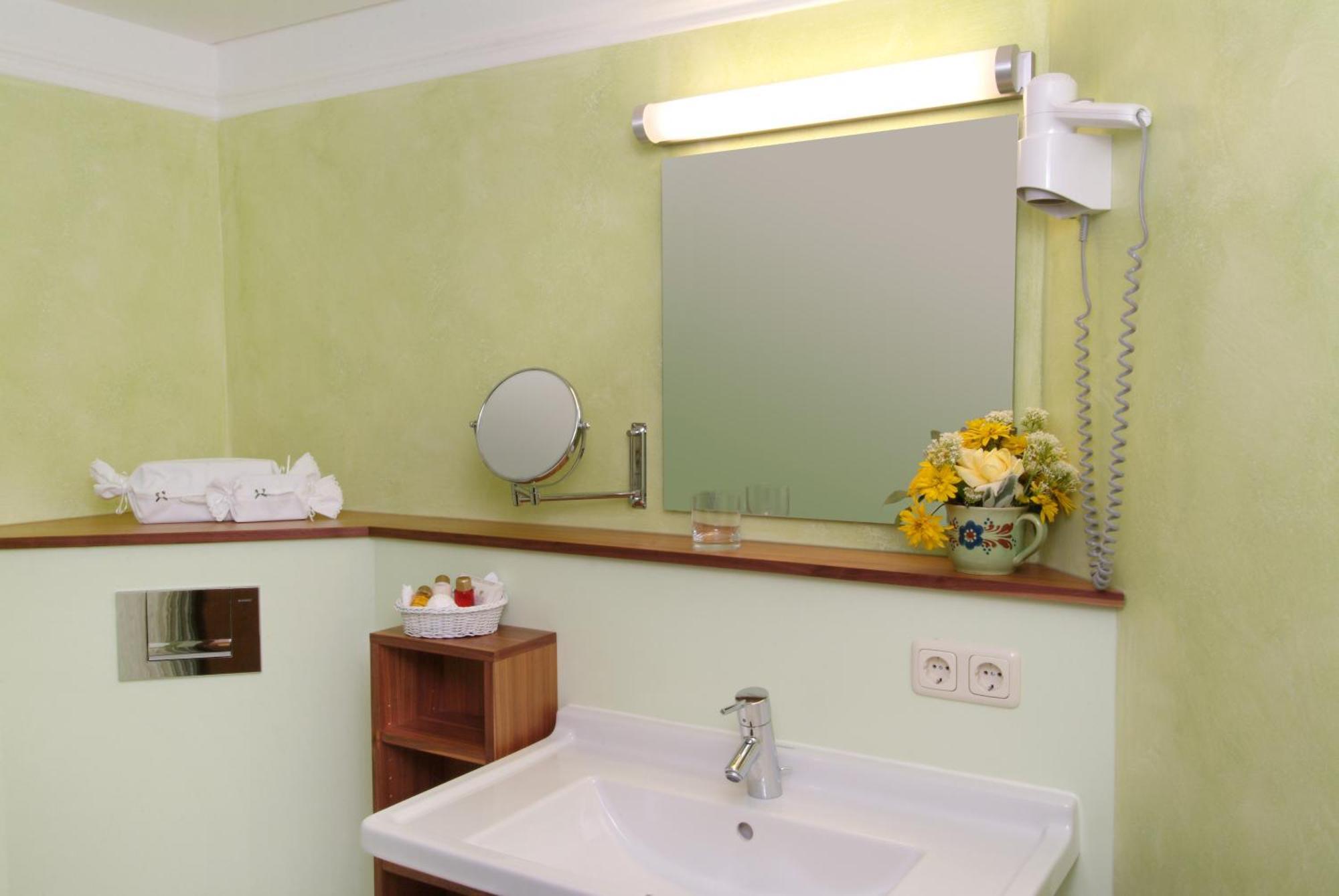 Hotel Leicht Biebelried المظهر الخارجي الصورة