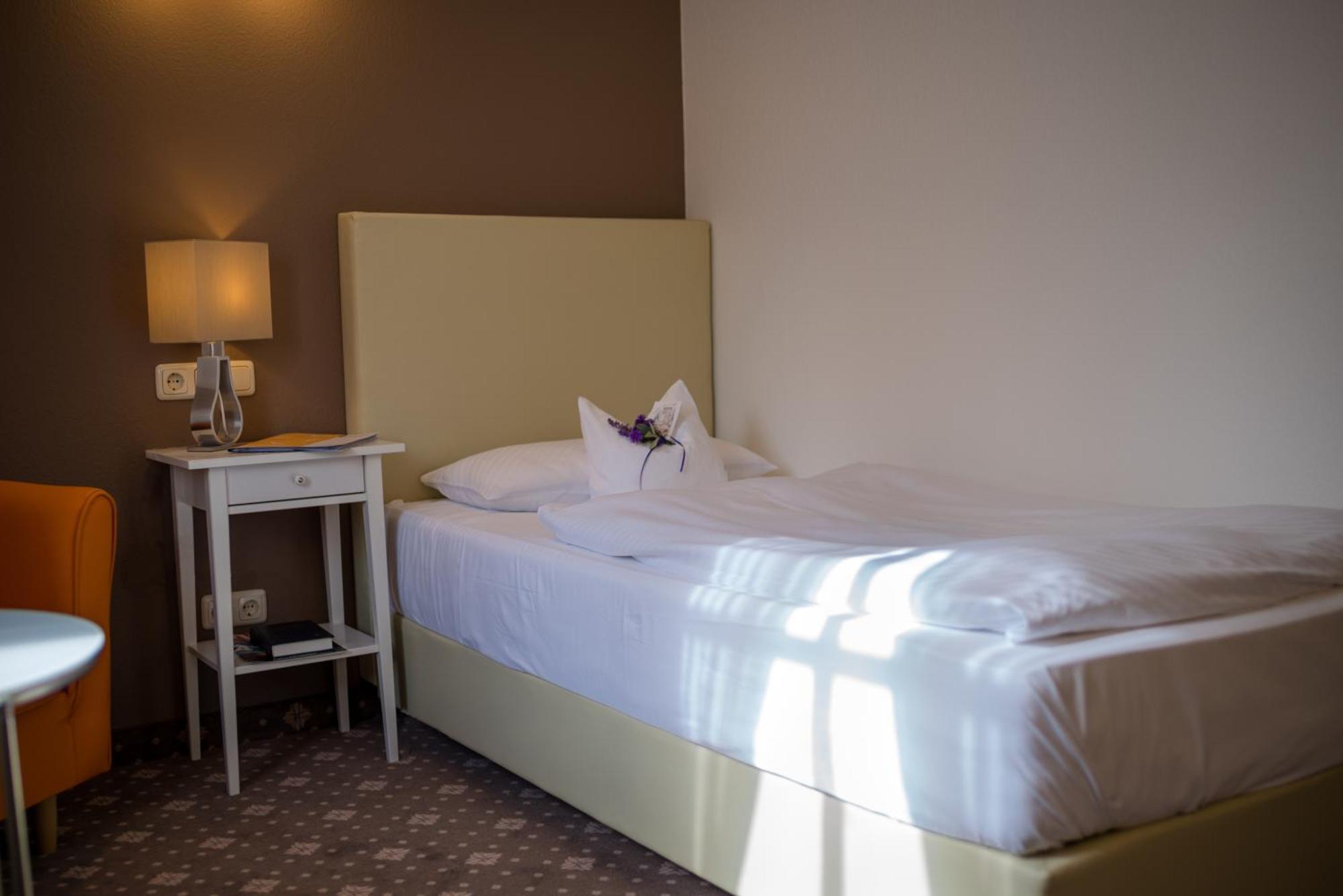 Hotel Leicht Biebelried المظهر الخارجي الصورة